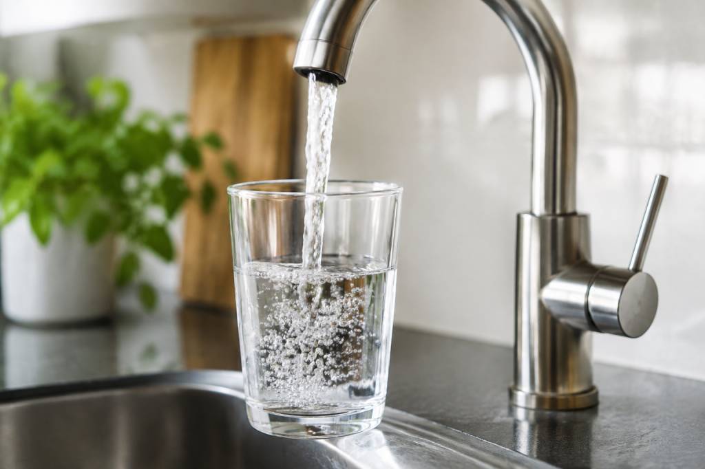 Nitrates dans l’eau potable : risques pour la santé et solutions